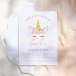 Invitation Florale d'or moderne Magie Unicorne fête d'anniver<br><div class="desc">Créez vos propres produits de fête d'anniversaire Modern Gold Floral Magical Unicorn en utilisant ces modèles de Cali Graphics. Ce design présente un visage de licorne avec une tiare de rose, cils violets, étoiles jaunes et typographie moderne. (1) Tapez votre texte dans les zones modèles fournies. (2) Pour plus de...</div>