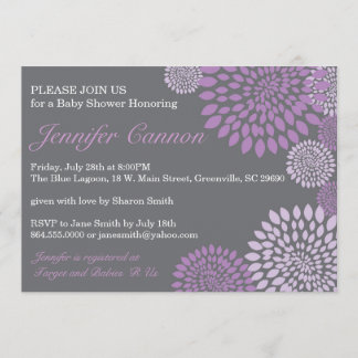 Invitation florale moderne pourpre grise de baby
