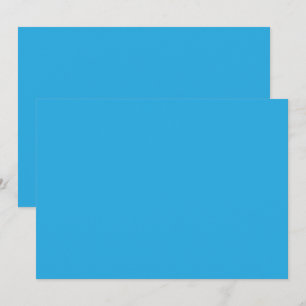 Invitation fond bleu avec chat noir et blanc sur