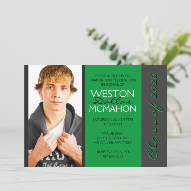 Invitation Forêt Vert & Pinstripe Gris Photo Graduation (Debout devant)