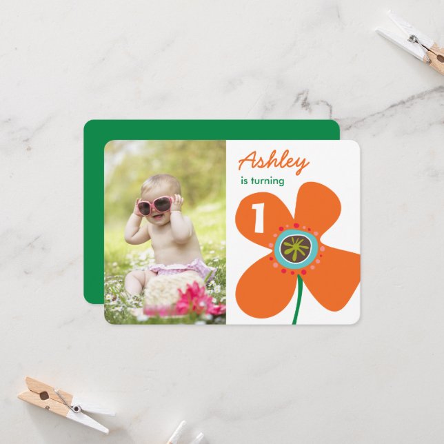 Invitation Fun Orange Daisy Pop Cute Photo Girl 1er anniversa (Devant/Arrière en situation)