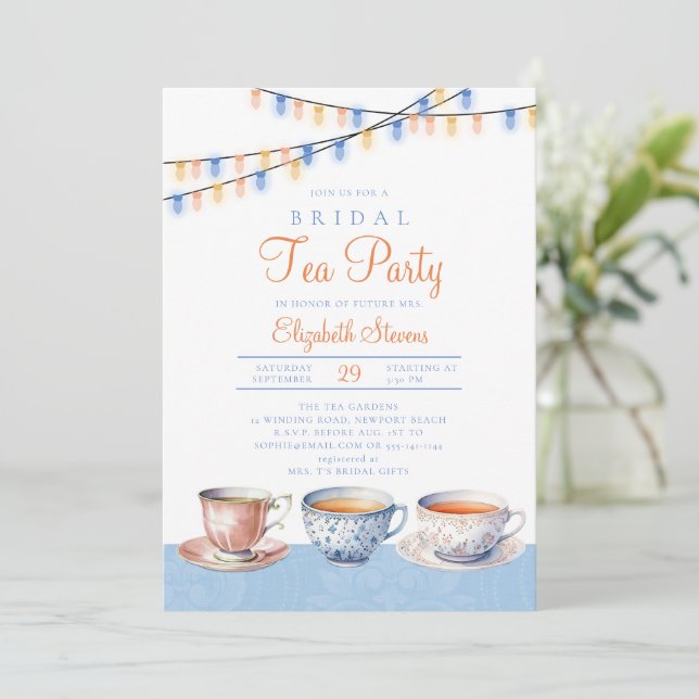 Invitation Garden Tea Party Blue Peach Lights Fête des mariée (Debout devant)