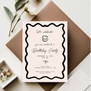 Invitation Gâteau d'anniversaire à bordure cursive à nœud fan