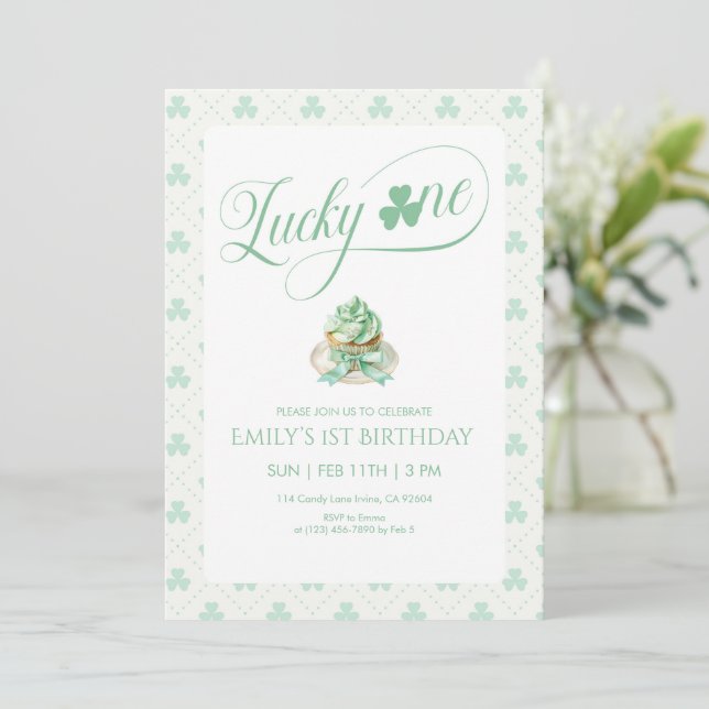 Invitation Gâteau Lucky One pour le premier anniversaire (Debout devant)