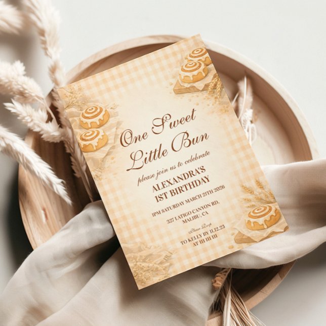Invitation Gingham Cinnamon Roll Little Bun 1st Birthday (Créateur téléchargé)