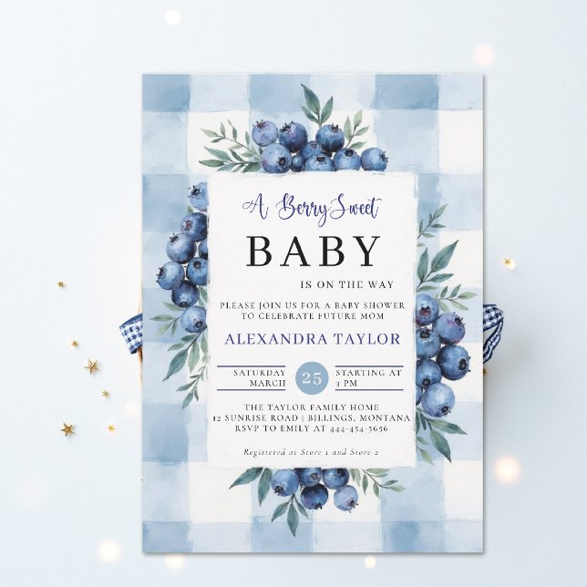 Invitation Gingham Sucré aux Bleuets Baby Shower (berry sweet baby shower invitation boy blue blueberries rustic farmhouse chic watercolor gingham)