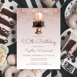 Invitation Glam Rose Gold Parties scintillant gâteau 60e fête<br><div class="desc">Cette invitation branchée au 60e anniversaire présente un gâteau rose et chocolat rouillé avec de la fausse feuille d'or rose sur une fausse parties scintillant or rose brillant et un arrière - plan sombre. Les mots "60e anniversaire" et le nom de l'invité d'honneur apparaissent dans un script décontracté d'écriture rose...</div>