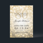 Invitation Gold Bokeh 80th Birthday Enregistrer la date avec<br><div class="desc">Elégant design "80th Birthday Party" avec Gold Bokeh et nom personnalisé   détails texte. Facile à utiliser et facile à personnaliser. Commandez aujourd'hui !</div>