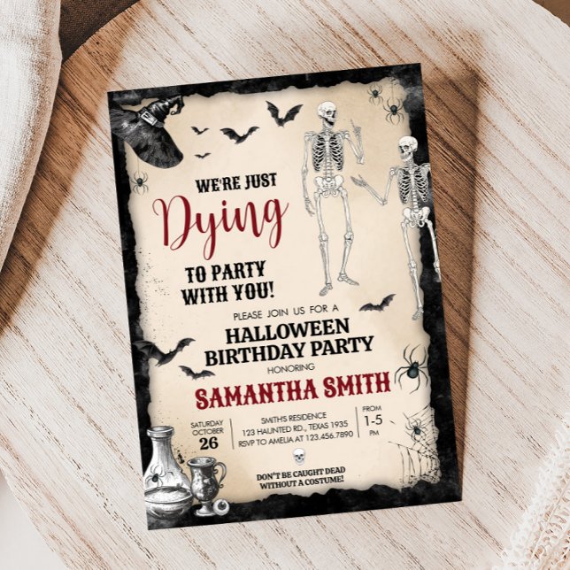 Invitation Gothique Mourir à la fête Halloween fête d'anniver (Dying to Party Gothic Skull Halloween Birthday Party Invitation )