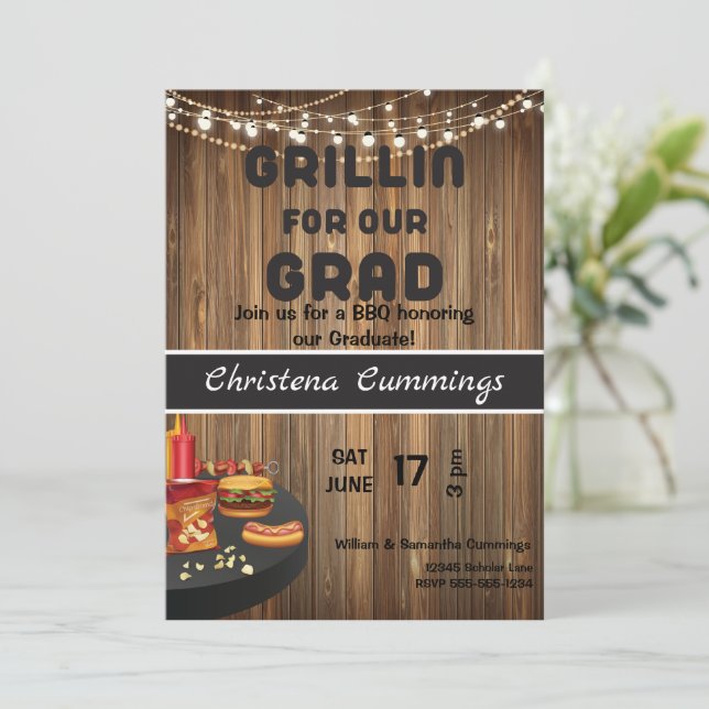 Invitation Grad & Grill Graduation Barbeque (Debout devant)