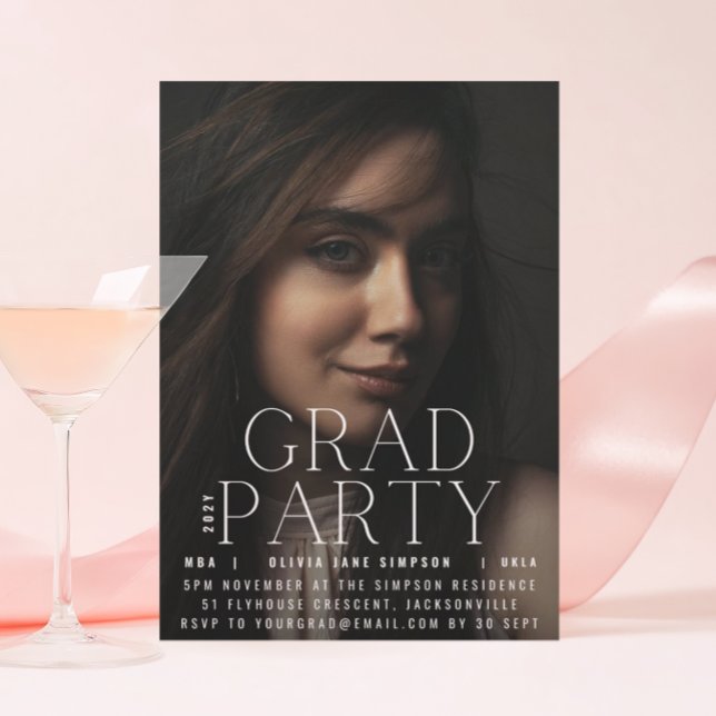 Invitation GRAD PARTY | White Modern Script College (Créateur téléchargé)