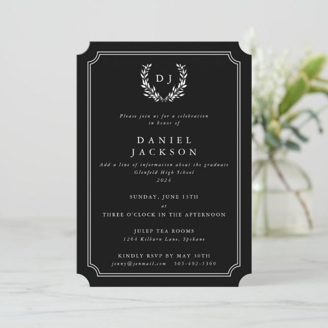 Invitation Graduation de la couronne de laurier de monogramme (Debout devant)