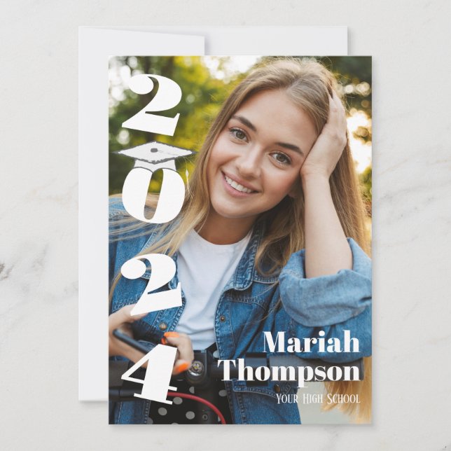 Invitation Graduation Typographie Verte Classe Photo De 2023 (Devant)