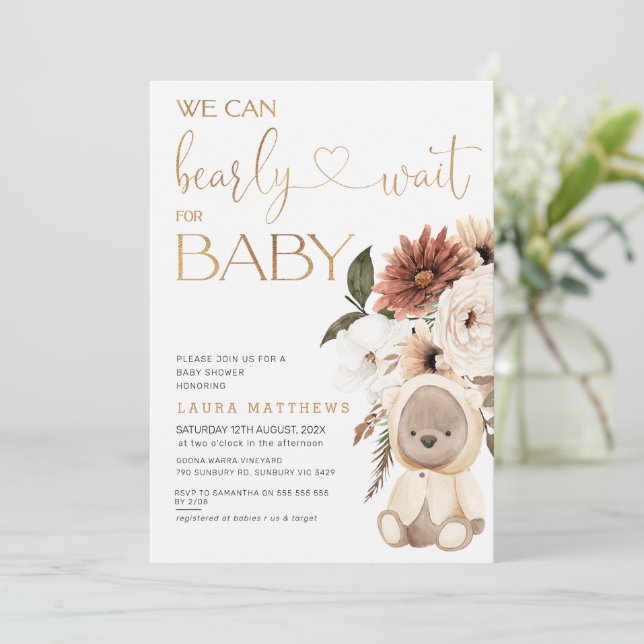 Invitation Gras Floral On Peut Bearly Wait Baby shower (Debout devant)