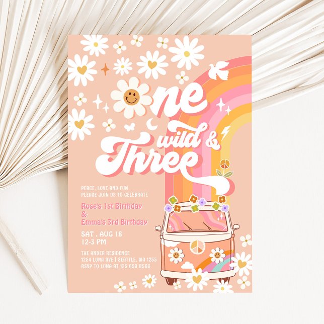 Invitation Groovy ONE Sauvage et TROIS Daisy Anniversaire Arc (Créateur téléchargé)
