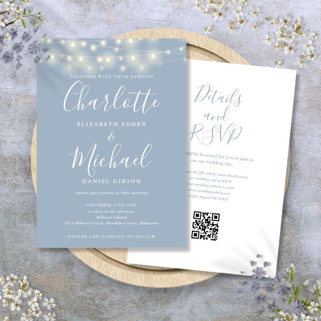 Invitation Guirlande Lumineuse Texte Bleu Poussiéreux Code QR (String Lights Script Dusty Blue QR Code Wedding Invitation)