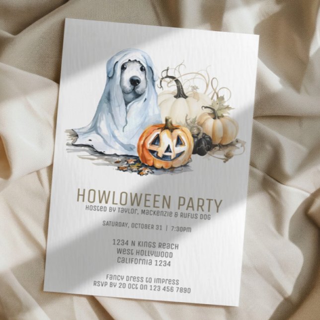 Invitation Halloween Chien Fête à thème Howloween Fun (Halloween Dog Themed Party Howloween Fun Invitations from Ricaso. Cute dog in a sheet ghost)