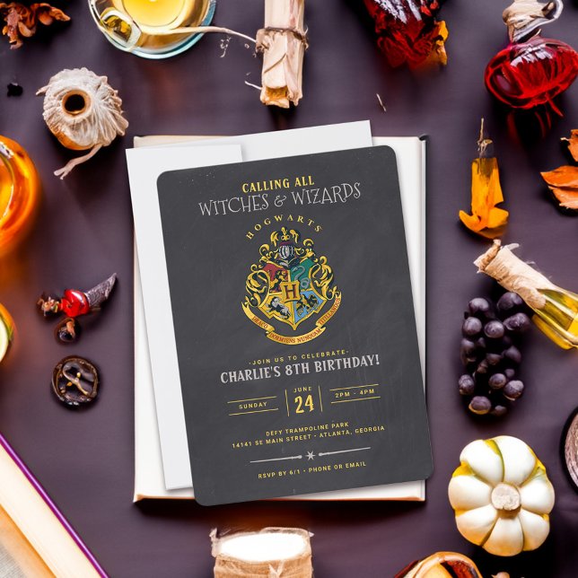Invitation Harry Potter Cimier de Poudlard Chalkboard anniver (Card on table)