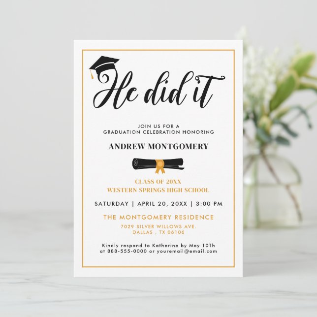 Invitation Il L'A Fait Grad Casquette Tassel Graduation Party (Debout devant)