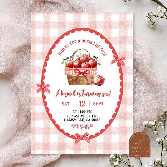 Invitation Illustration à la main irrégulière Apple Girl Birt (Créateur téléchargé)