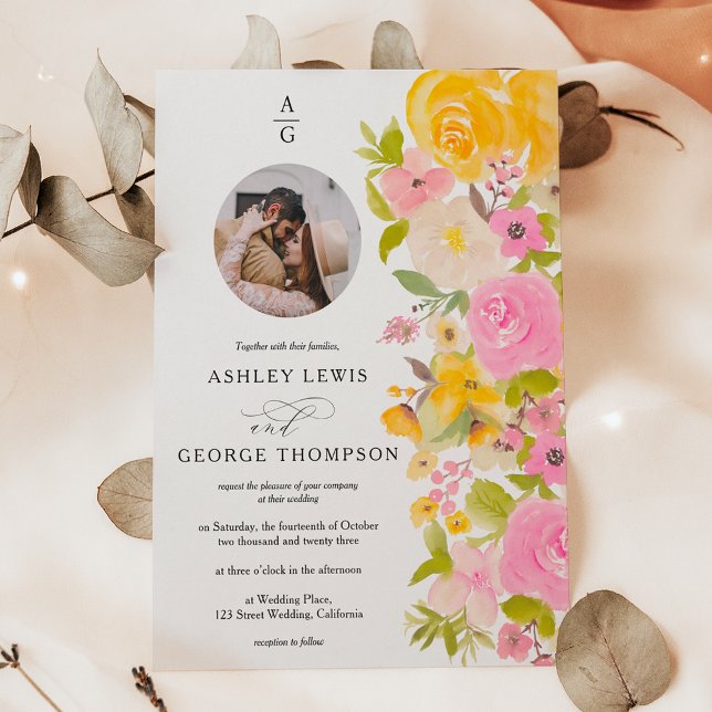 Invitation Initiales florales jaune vif mariage photo (Bright bold yellow floral initials photo wedding invitation)