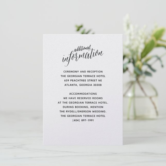 Invitation Insertion simple en noir blanc (Debout devant)