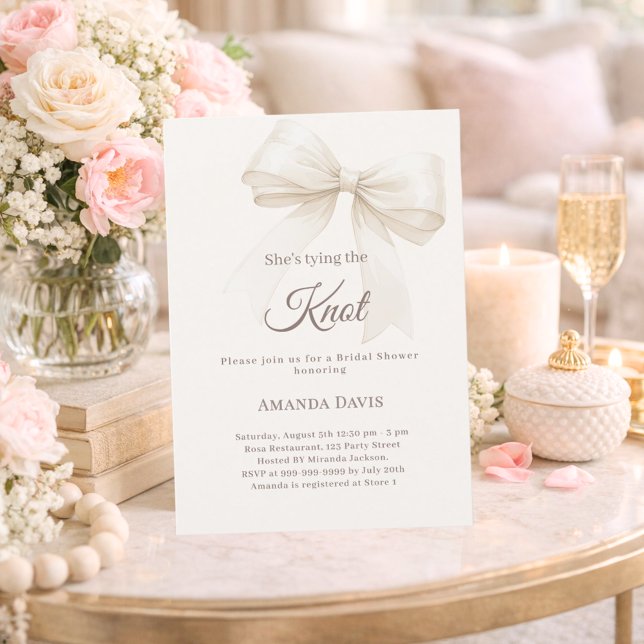 Invitation Ivory She's tying the knot bow Bridal Shower (Créateur téléchargé)