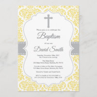 Invitation jaune de baptême de croix de damassé