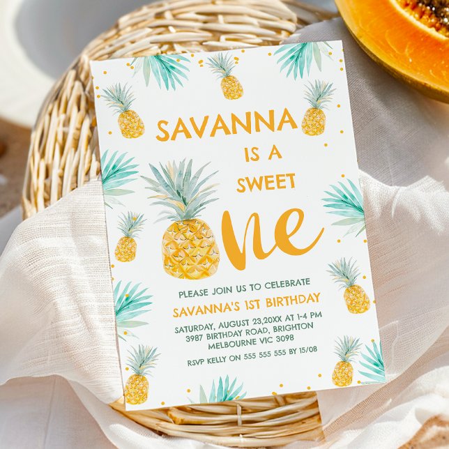 Invitation Jaune doux moderne un ananas 1er anniversaire (Pineapple Sweet One 1st Birthday Invitation Template For Girls, Summer Pineapple Themed 1st Birthday)