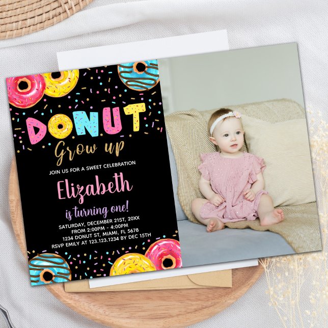 Invitation Jaune noir rose vert Donut Anniversaire avec photo (Black Yellow Pink Green Donut Birthday with photo Invitation)