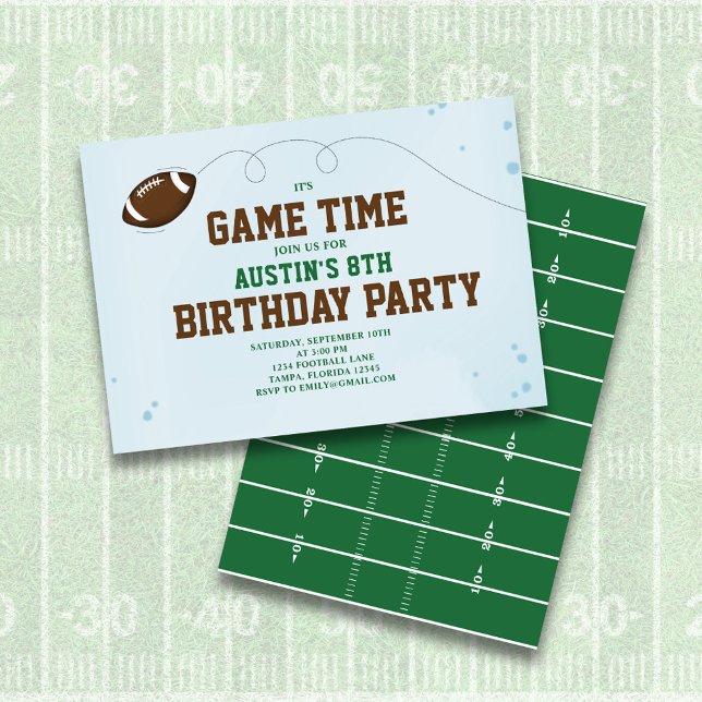 Invitation Jeu d'Anniversaire de football de garçon Personnal (Birthday party invitation with classic football field,)