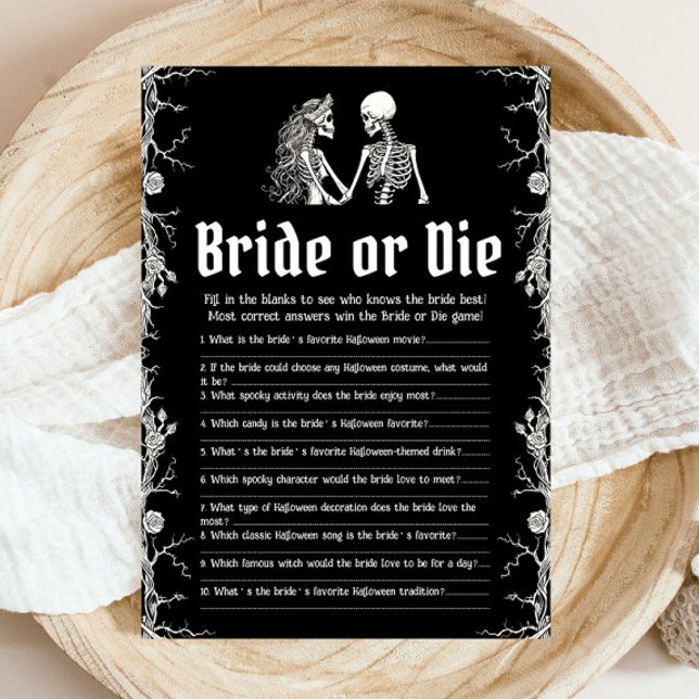 Invitation Jeu de Halloween gothique Qui connaît le mieux la  (Créateur téléchargé)