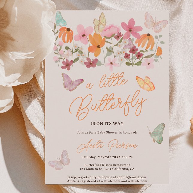 Invitation Joli fleur sauvage petit baby shower papillon (Cute boho wildflowers little butterfly baby shower invitation on pink)