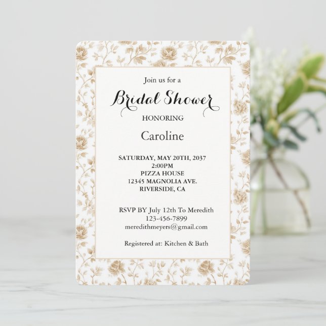 Invitation Jolie douche de mariée florale crème blanche (Debout devant)