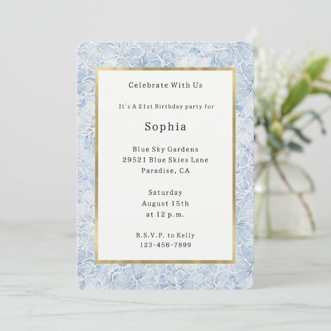 Invitation Jolies Fleurs Blanches Bleues Anniversaire   (Debout devant)