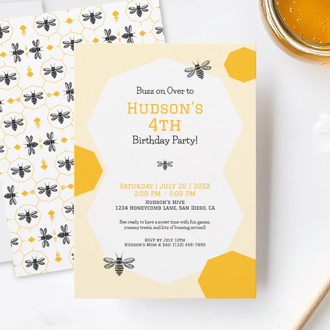 Invitation Journée d'anniversaire de fête d'abeille de nid d' (Cute Yellow Honeycomb Bee Day Birthday Party Invitation)