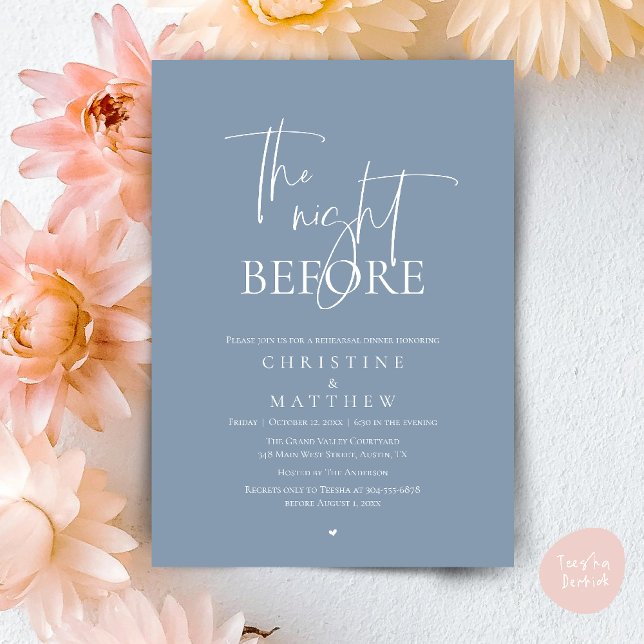Invitation La Nuit Avant, Dîner de Répétition de Mariage Mode (The Night Before, Modern Wedding Rehearsal Dinner Invitation Card in Dusty Blue)
