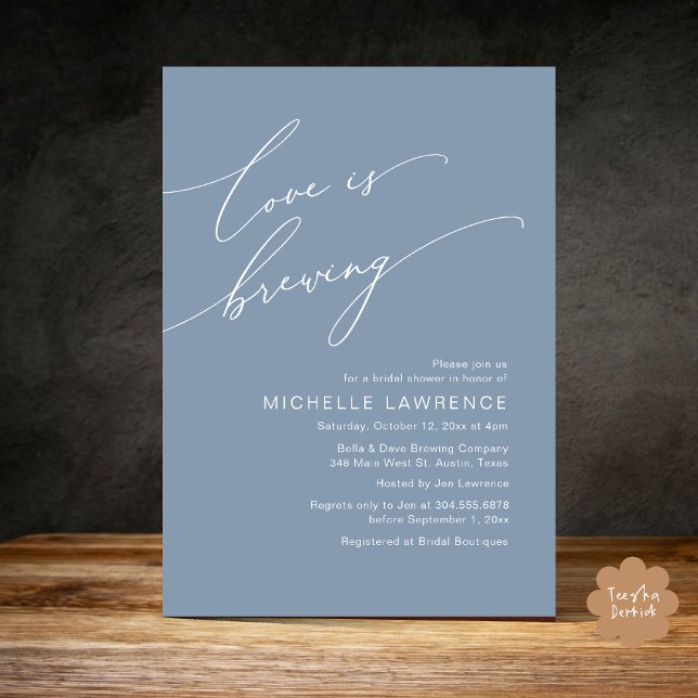 Invitation L'amour brasse, fête de la Fête des mariées (Love is Brewing, Bridal Shower Beer Party Wine Tasting Invitation Card PDF Contemporary Dusty Blue)