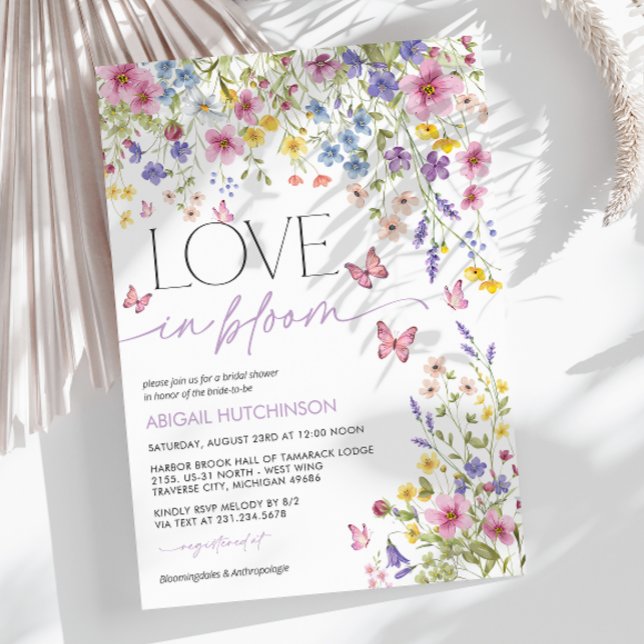 Invitation L'amour dans la Fête des mariées papillon en fleur (Love in Bloom Floral Butterfly Bridal Shower Invitation)