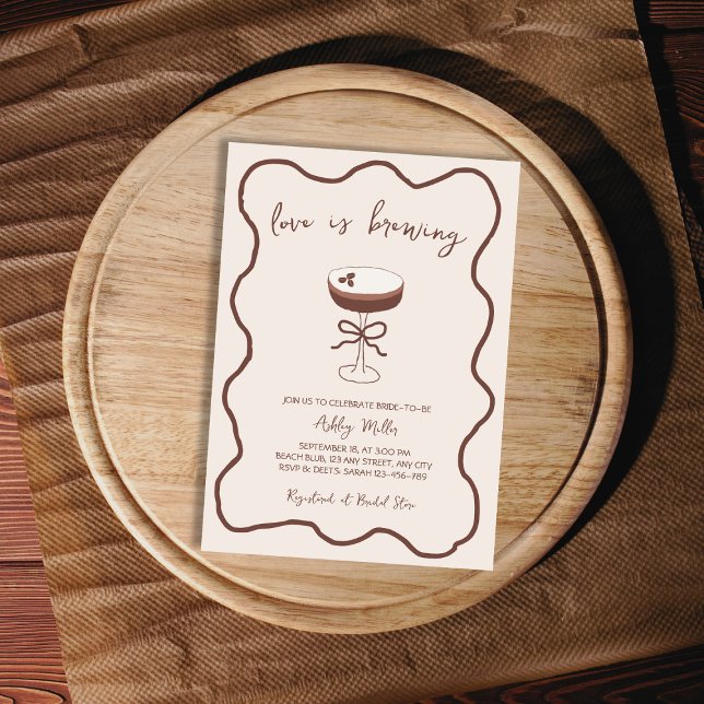 Invitation L'Amour Est En Train De Brûler La Main Tirée Espre (Love Is Brewing Hand Drawn Espresso Martini Invitation)