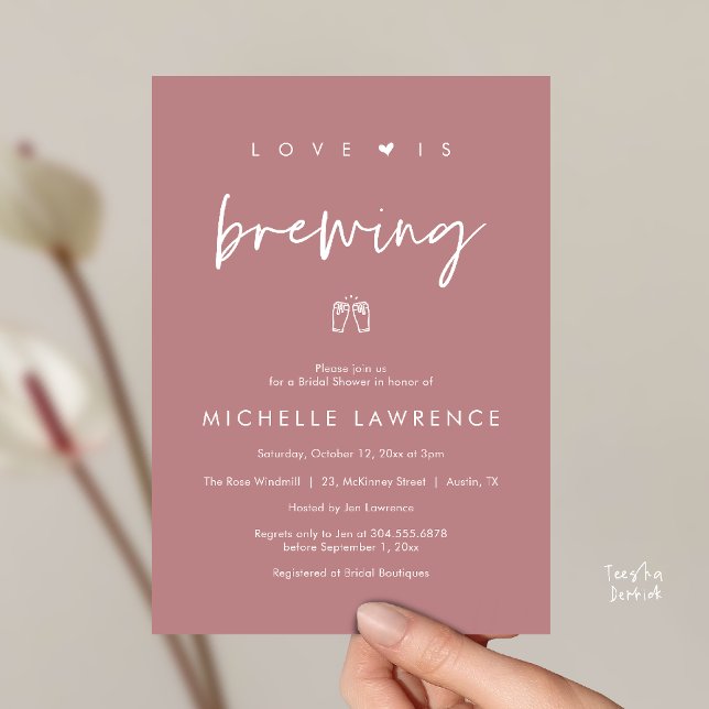 Invitation L'amour est en train de se préparer, Fête de bière (Love is brewing, Beer Party, Bridal Shower Invites card, booze love laughter, in dusty rose pink)