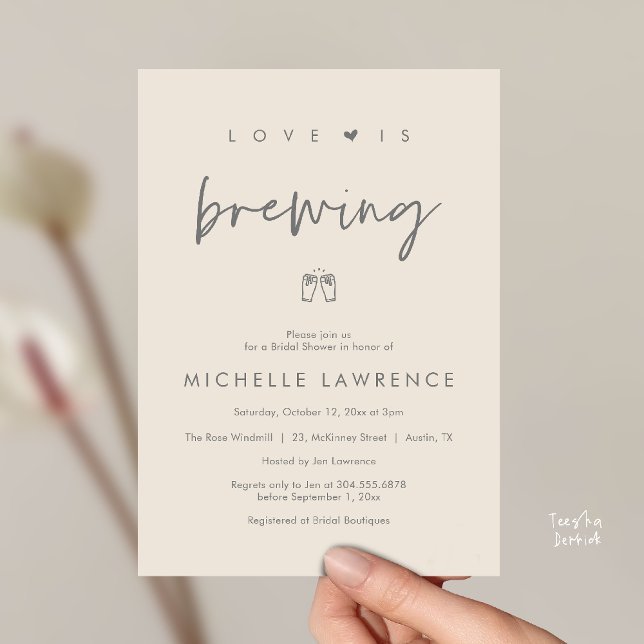 Invitation L'amour est en train de se préparer, Fête de la Bi (Love is brewing, Beer Party, Bridal Shower Invites card, booze love laughter, in cream grey)