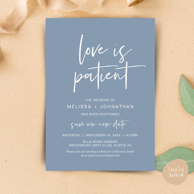 Invitation L'amour est patient, modifier la nouvelle date du  (Minimalist, Love is patient, Romantic Wedding Change the new date card PDF in Dusty Blue)