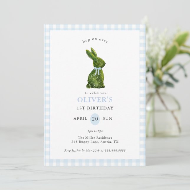 Invitation Lapin Topiaire Mignon Anniversaire Gingham Bleu  (Debout devant)