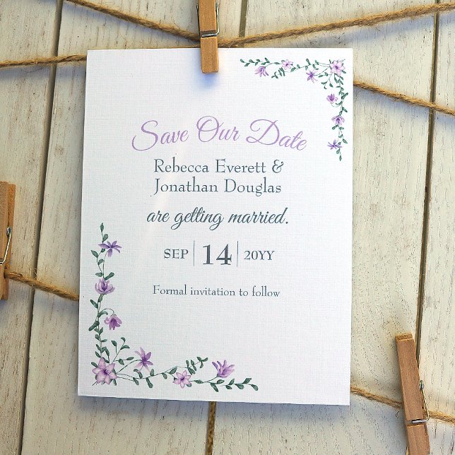 Invitation Lavender Rose Vines Mariage Enregistrer notre date (lavender purple flowers wedding save our date card, dusty purple lilies)