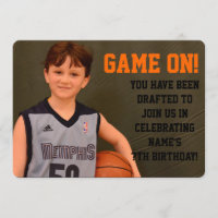 Le basket-ball d'anniversaire folâtre l'invitation