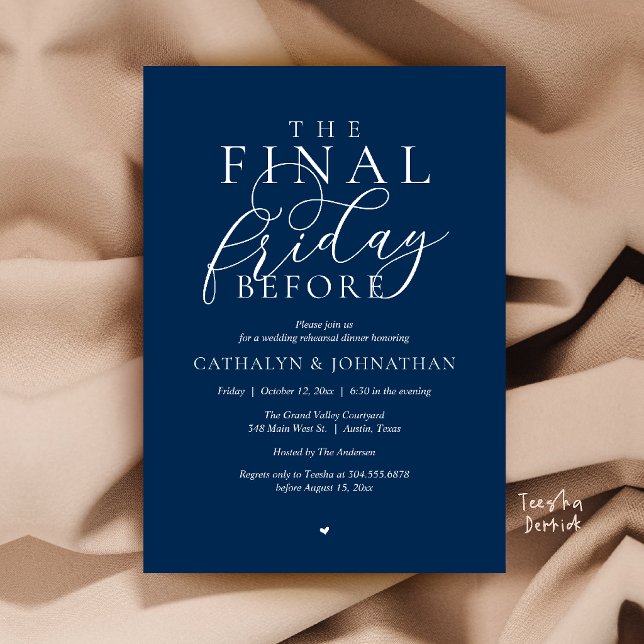 Invitation “Le dernier vendredi avant” Dîner de répétition ch (“The Final Friday Before” Romance Classy Rehearsal Dinner Invitation Card in Navy Blue)