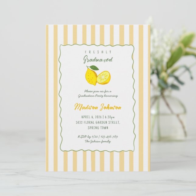 Invitation Lemon Yellow Stripe Chic Graduation Party (Debout devant)