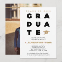 Lettres GRADUATE en or gras et chapeau de fin d'ét
