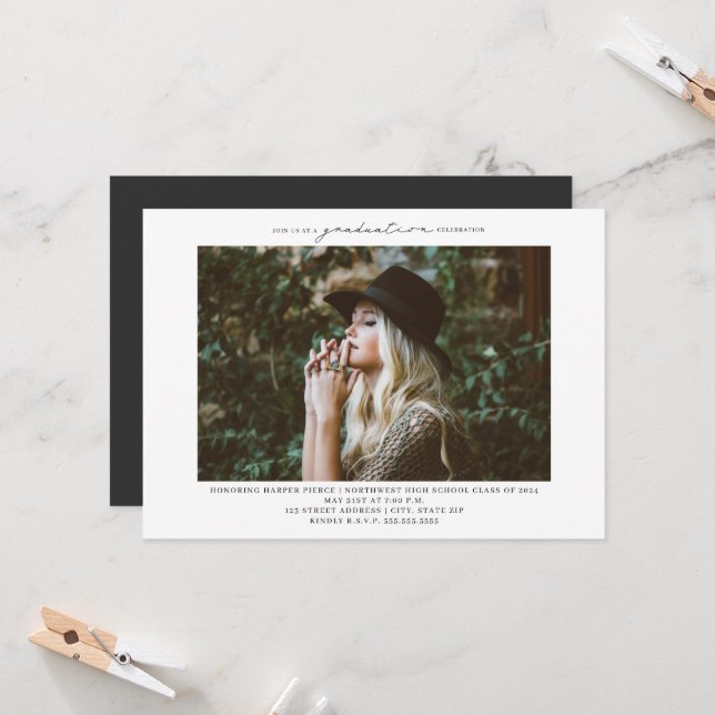 Invitation Line Art Photo Graduation Party (Devant/Arrière en situation)